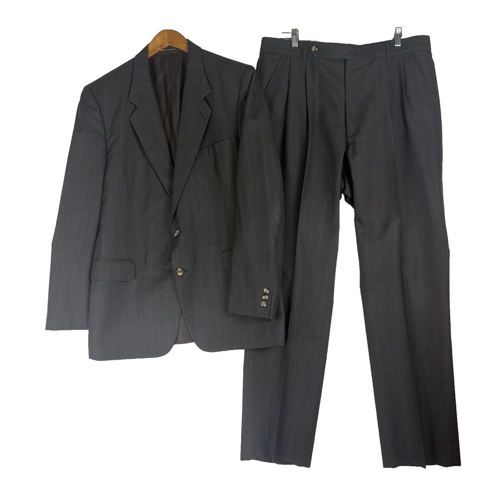 Vtg 2 Piece Suit Mens 40R Gray Pinstripe Blazer and Trousers Academia Corpcore